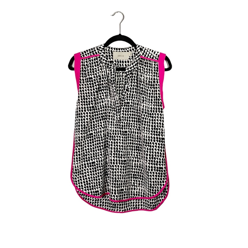 Creative Commune Lightweight V Neck V Cut Business Casual Patterned Blouse Small